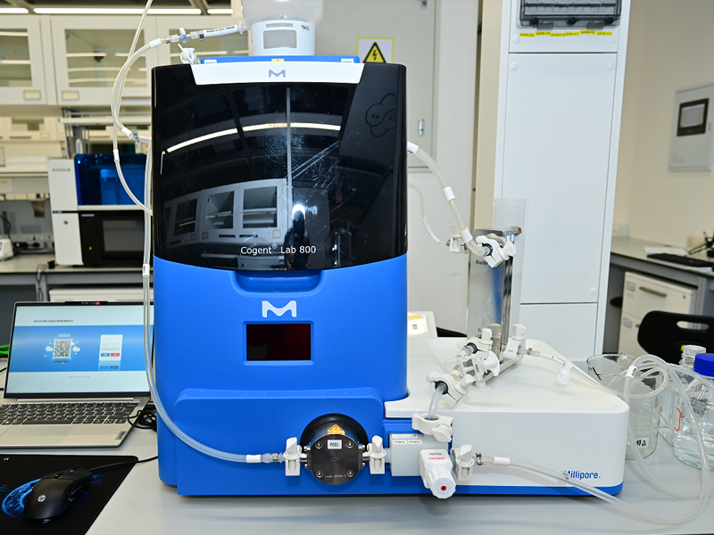 Large Volume Tangential Flow Ultrafiltration System