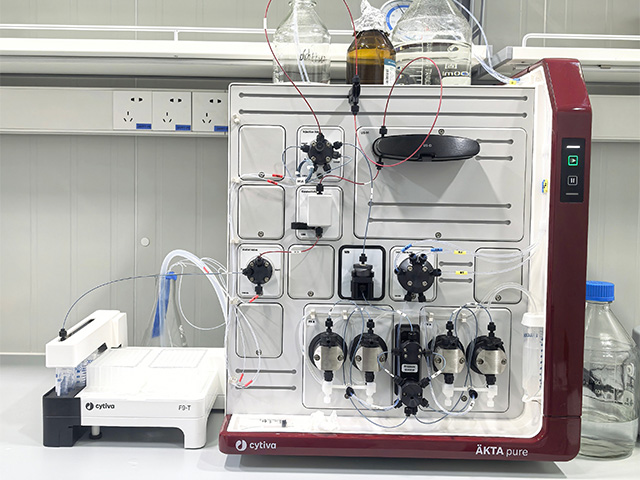 Microscale Protein Purification System