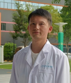 李阳
